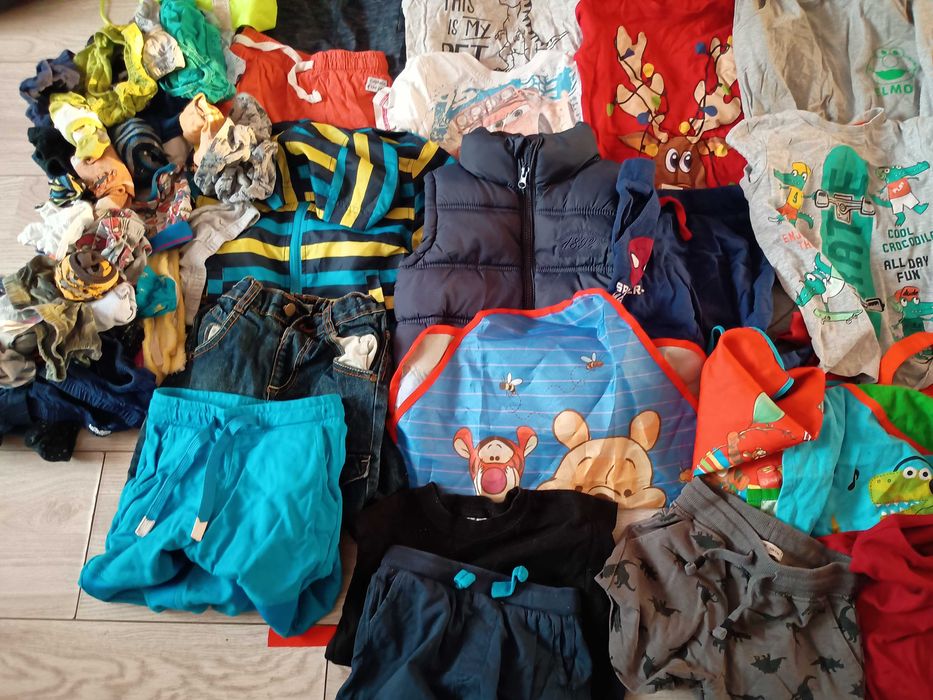 Paka 98/104 ponad 40 szt plus buty