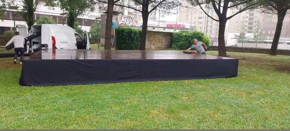 Estrado pista de dança-Bancadas-Passareles