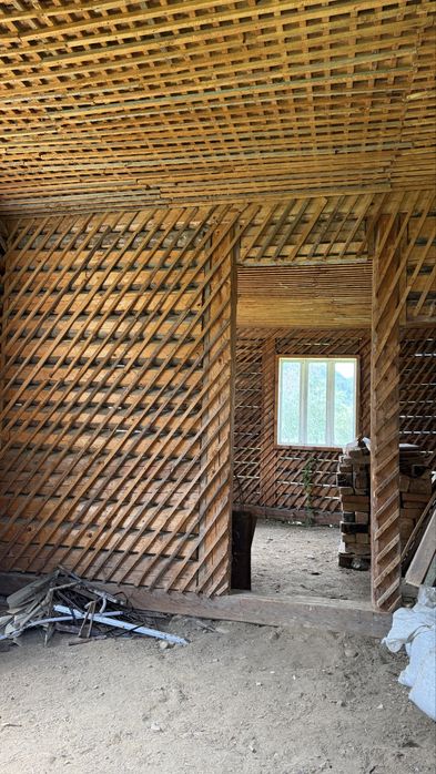 Продається будинок в Карпатах