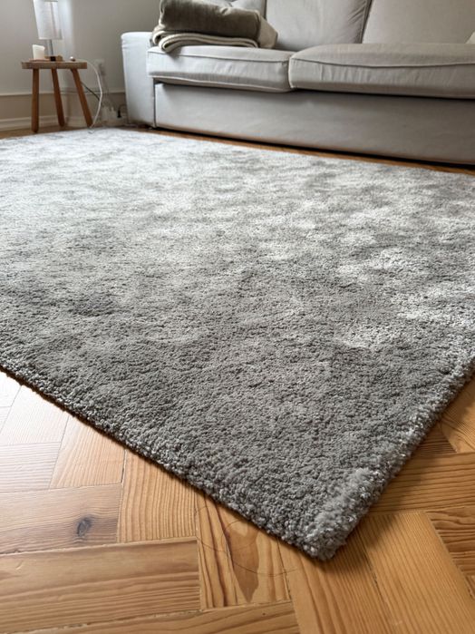 Tapete cinza IKEA 230’ - 160’