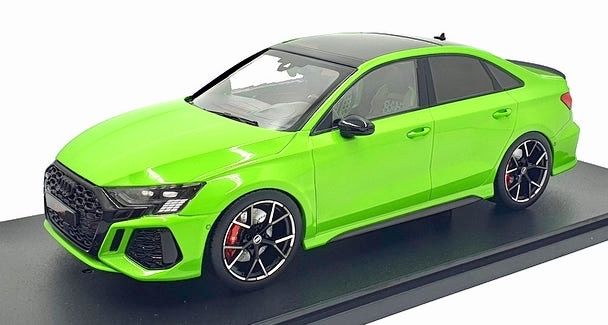 Модель Audi RS3 Limousine IXO Models 1/18