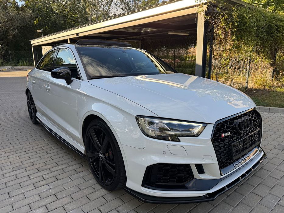 Audi RS3 Limousine