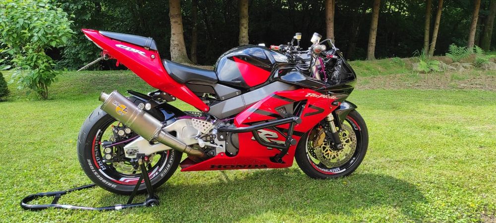 Honda CBR 954RR FIREBLADE zadbana