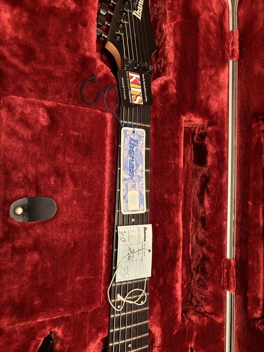 Ibanez RGD2127Z-ISH - gitara elektryczna, mostek typu floyd rose