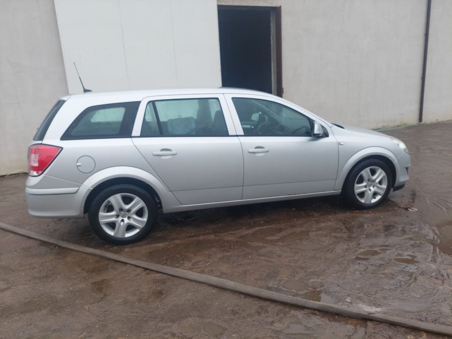 Opel Astra H  1.7 cdti