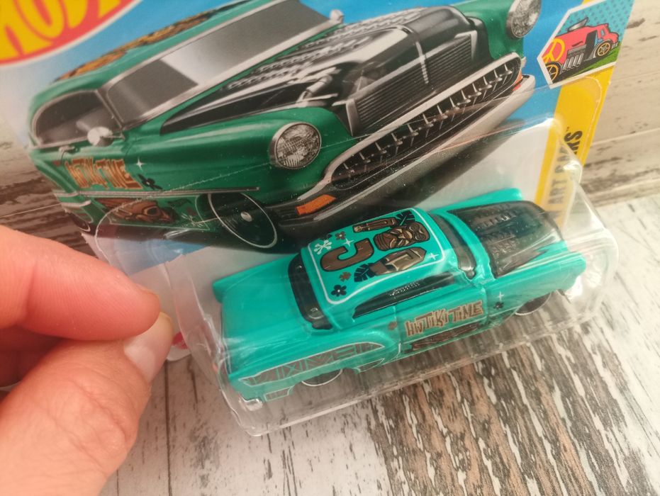 Hot Wheels Custom 1953 Chevy