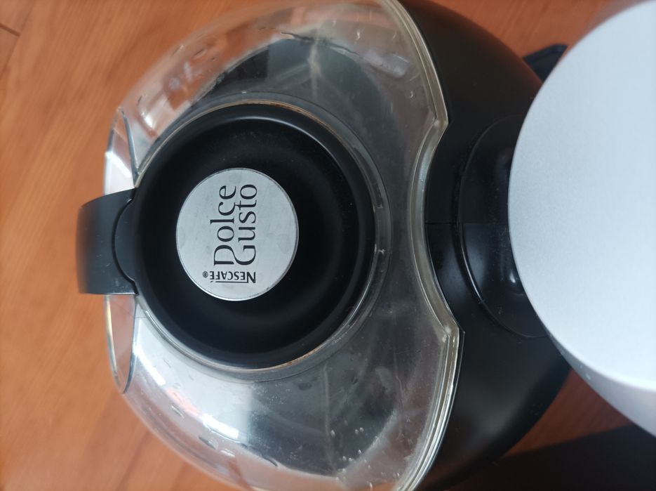 Máquina de café Nespresso dolce gusto