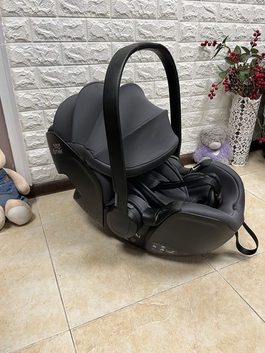 Автокрісло Britax Römer Baby-Safe 5Z Група 0+ (0-13 кг) автолюлька