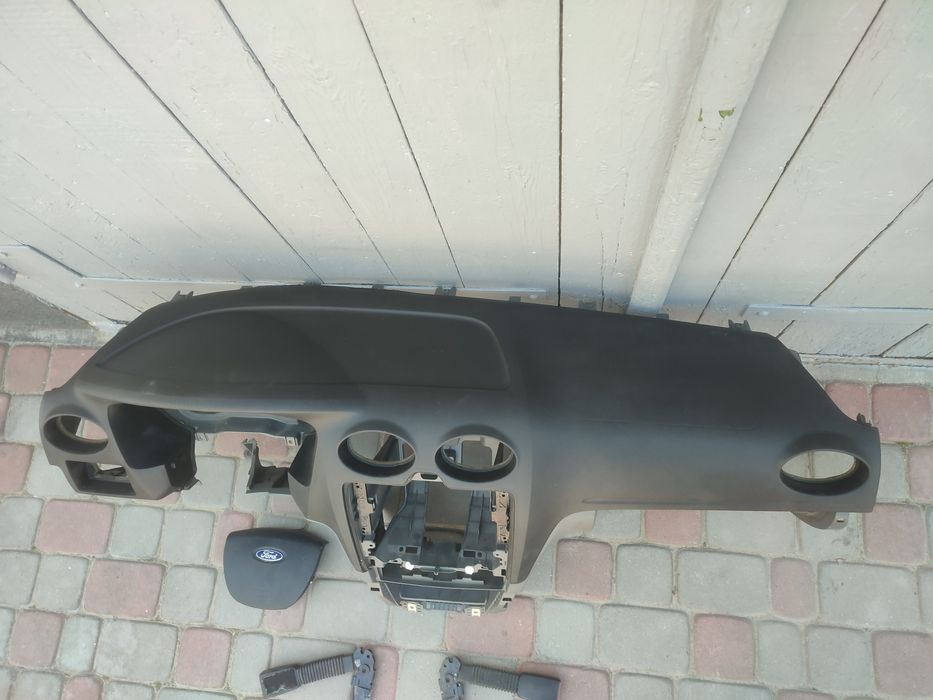 Безпека Ford Focus 2 рестайл торпеда подушка airbag