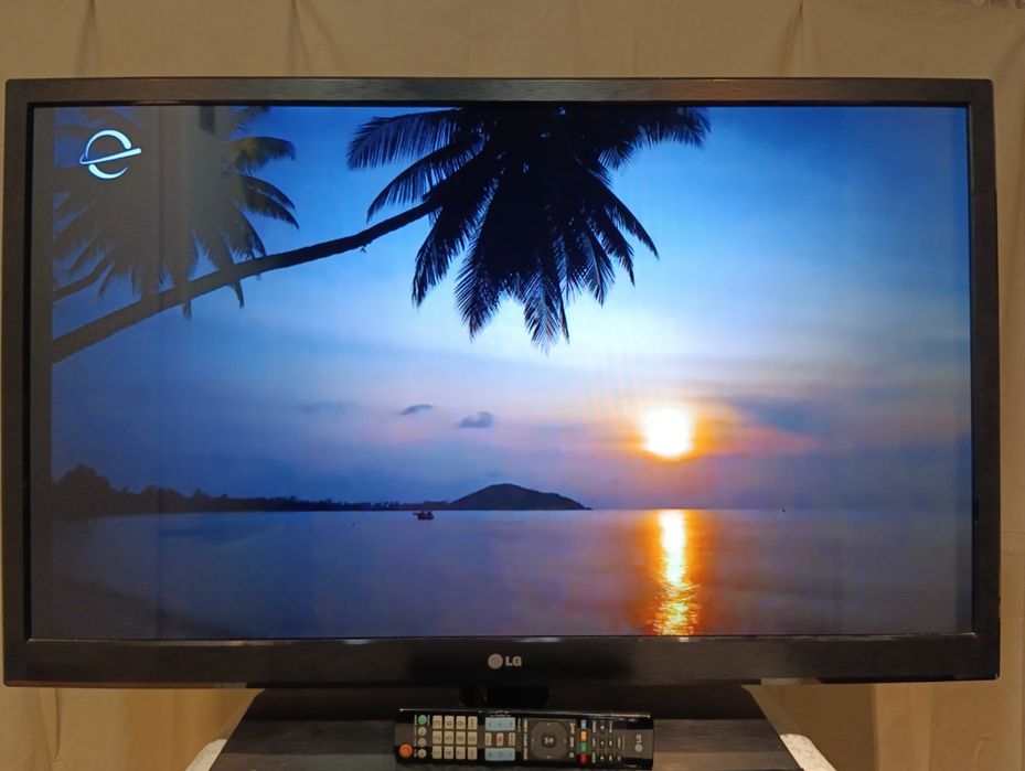 Продам телевізор LG 42LT640H в