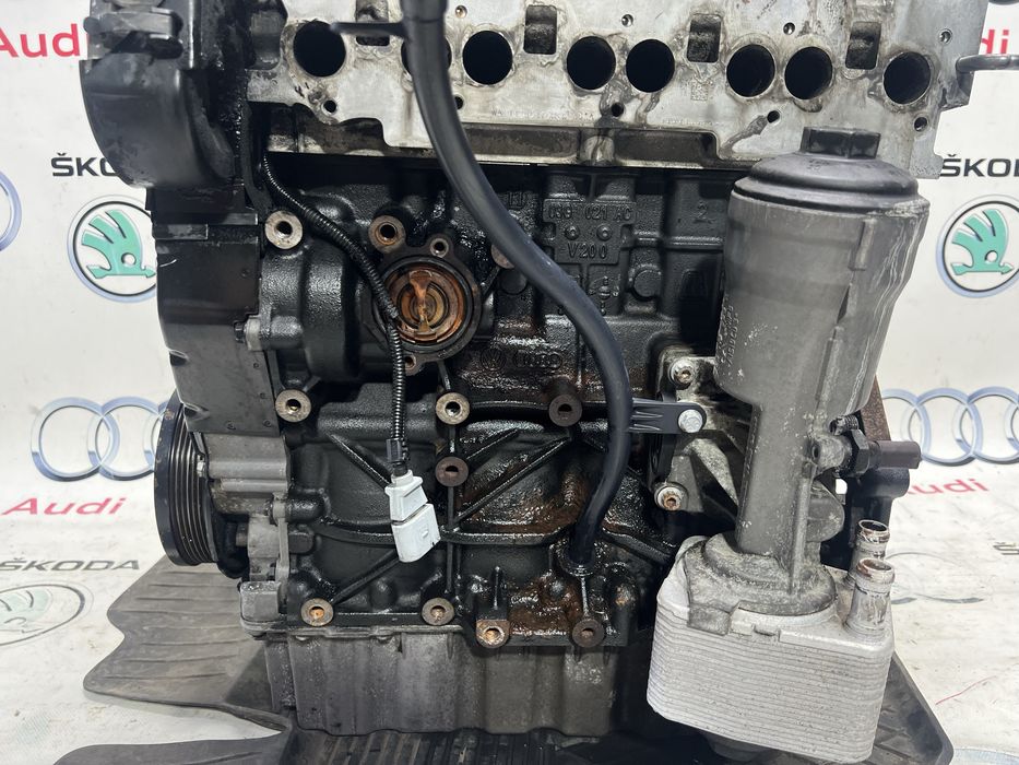 Двигун мотор Volkswagen Passat B6 Touran Skoda Octavia A5 Seat Golf 5 Пасат Б6 Туран Шкода Октавія Сеат Гольф 5 2.0 TDI BKP 2.0 TDI BKP BMN