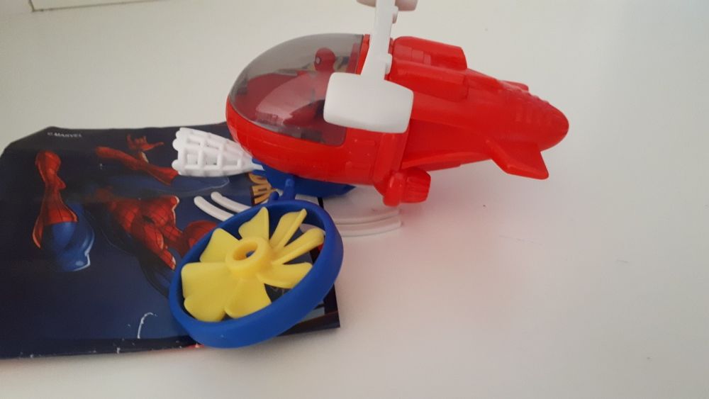 Spiderman helicóptero brinquedo