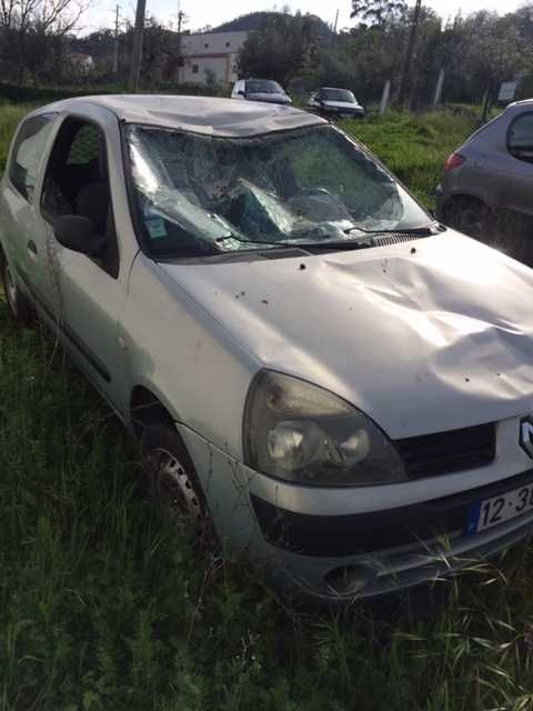 R Clio!! 1.5DCI  2L para peças