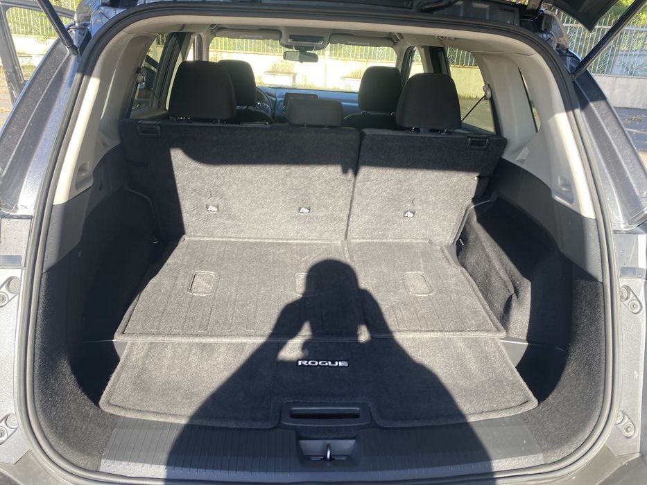 Nissan Rogue 2023рік