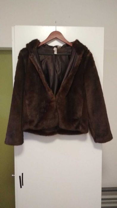 Напівшубок дівчини. диско/вихідний. 17-22 р.