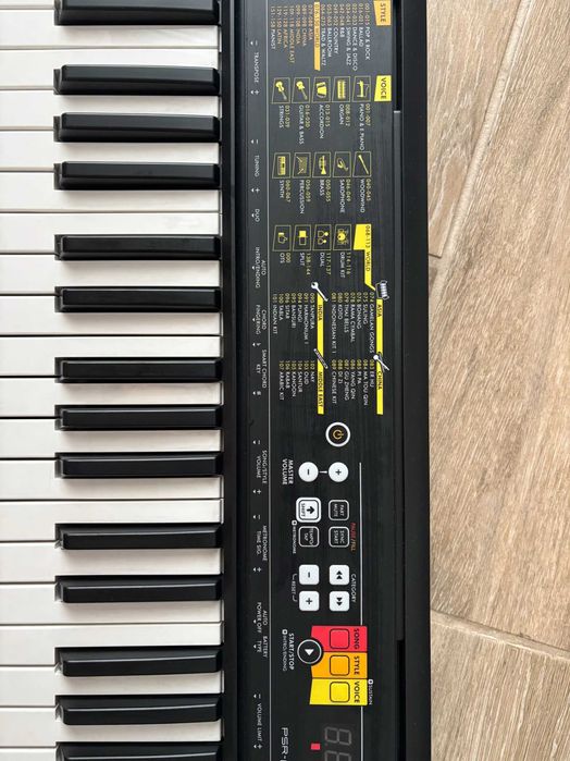 Keyboard Yamaha PSR-F52