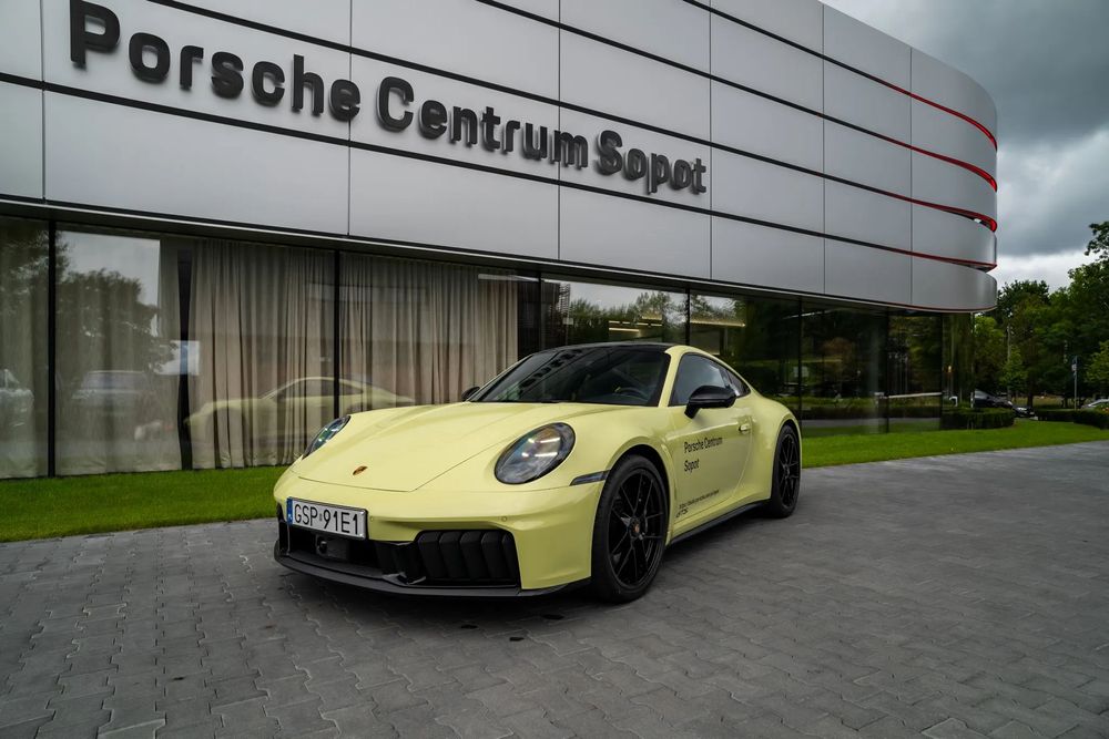 Porsche 911 Porsche Carrera 4 GTS I 541 KM I Samochód demonstracyjny