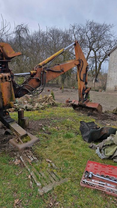 Koparka do ciągnika