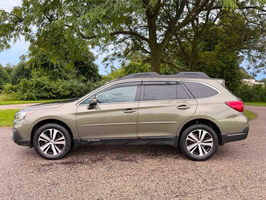 Subaru Outback Limited      2018