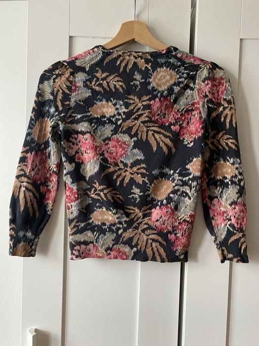 Jedwabny sweter na guziki krótki kardigan w kwiaty Hobbs