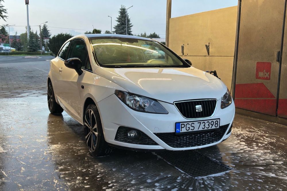 Seat Ibiza 1.4 benzyna 2011