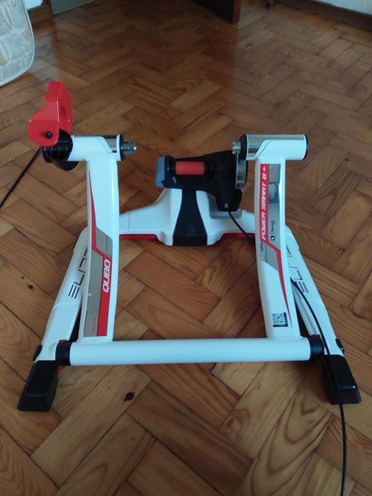 Rolo de treino de ciclismo Elite Qubo power mag smart b+