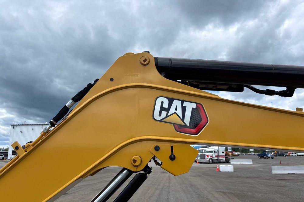 Caterpillar 303 CR 2024 — 420 м/г | 3 т компактної сили | EPA + CE