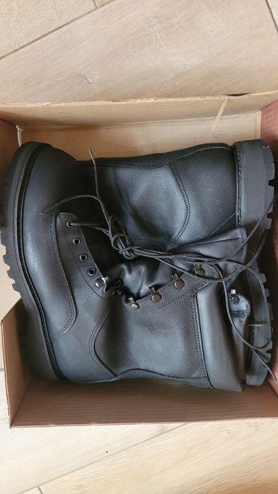 Берці шкіряні Канада р. 44-45.    4 ПАРИ