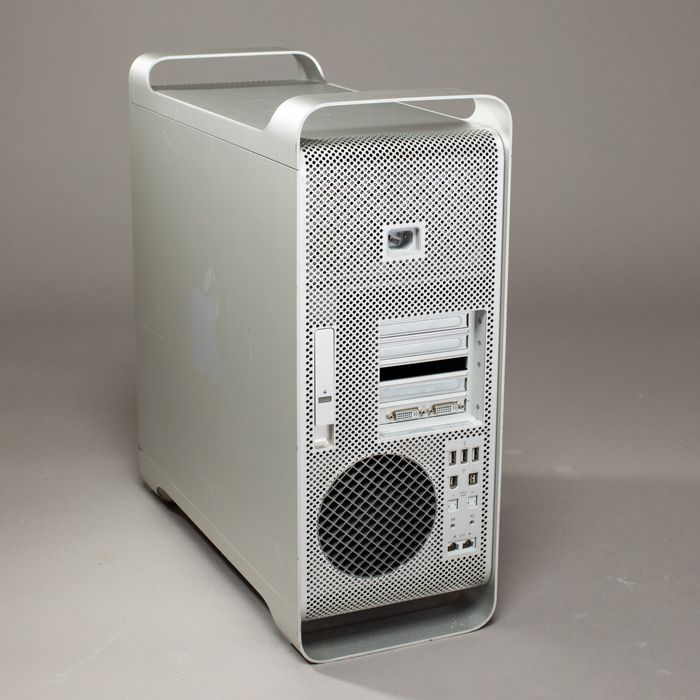 Mac Pro A1186 w dobrym stanie