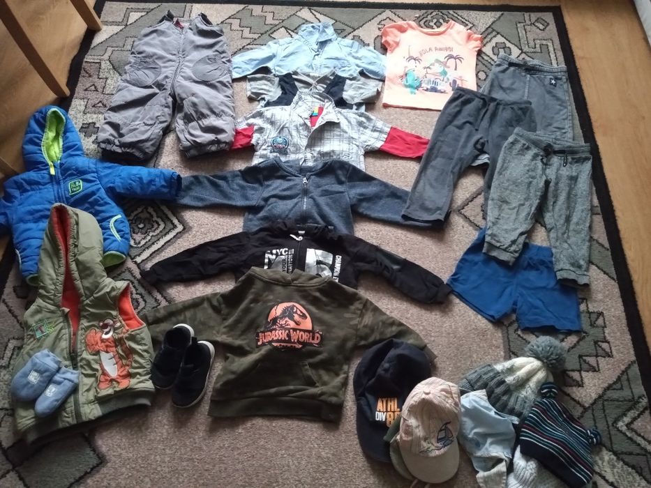 Zestaw ubranek ubrań dla chłopca rozmiar 80-86