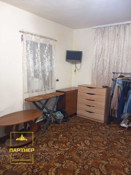 Продам частину будинку 37 м² з літньою кухнею та 13 сотками землі! Кременчук