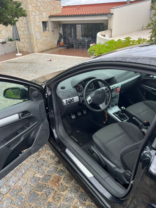 Opel astra h gtc 1.9 diesel 150cv