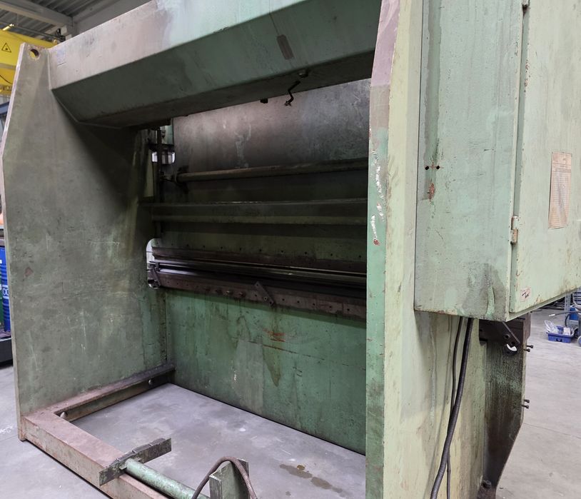 Prasa Krawędziowa krawedziarka LVD 100 ton 3 m