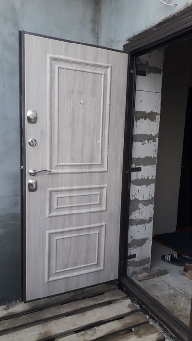 Входные двери. Есть услуга монтажа и доставки.