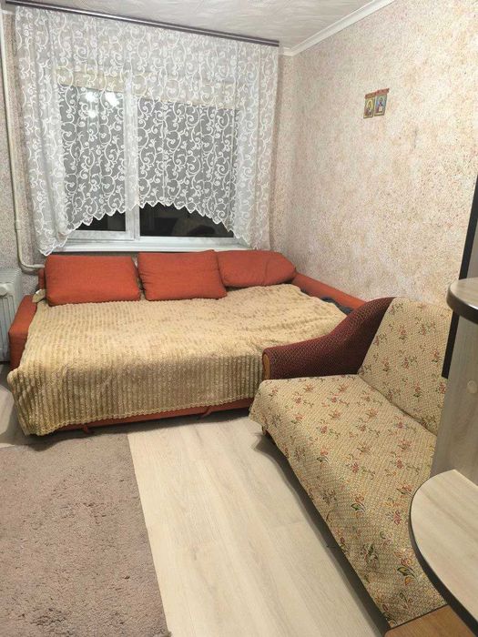 Продам кімнату в гуртожитку просп. Голосіївський (40-річчя Жовтня)17-Б