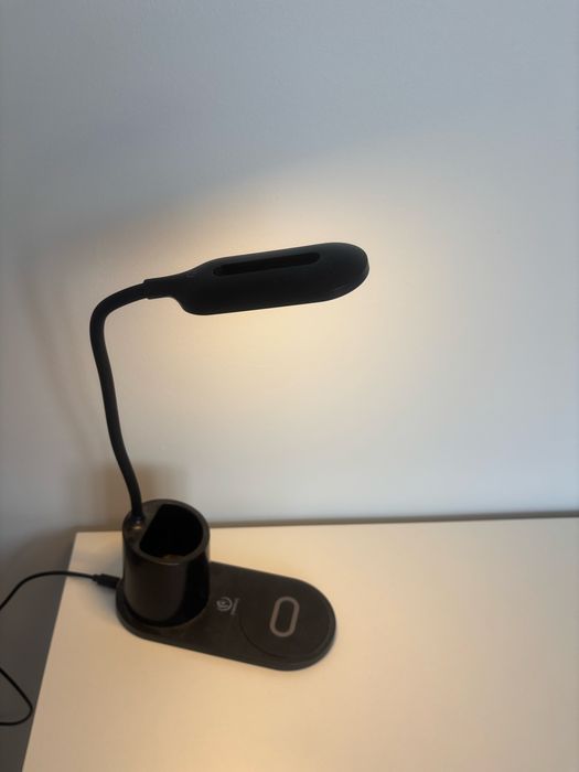 Lampka biurkowa czarna