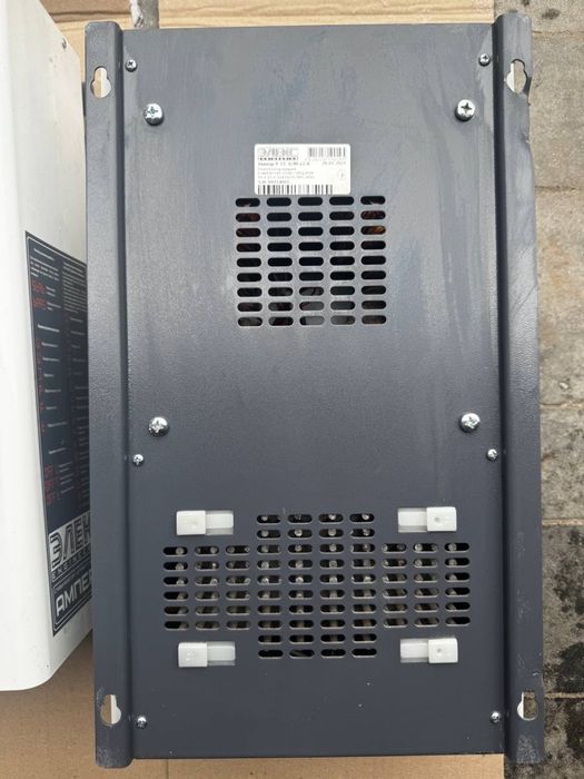 Продам стабілізатори напруги