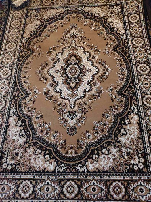 Килим ковер на підлогу