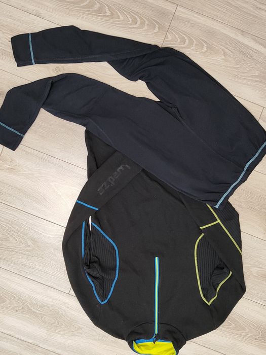 Поддева  термобелье р.S кофта штаны