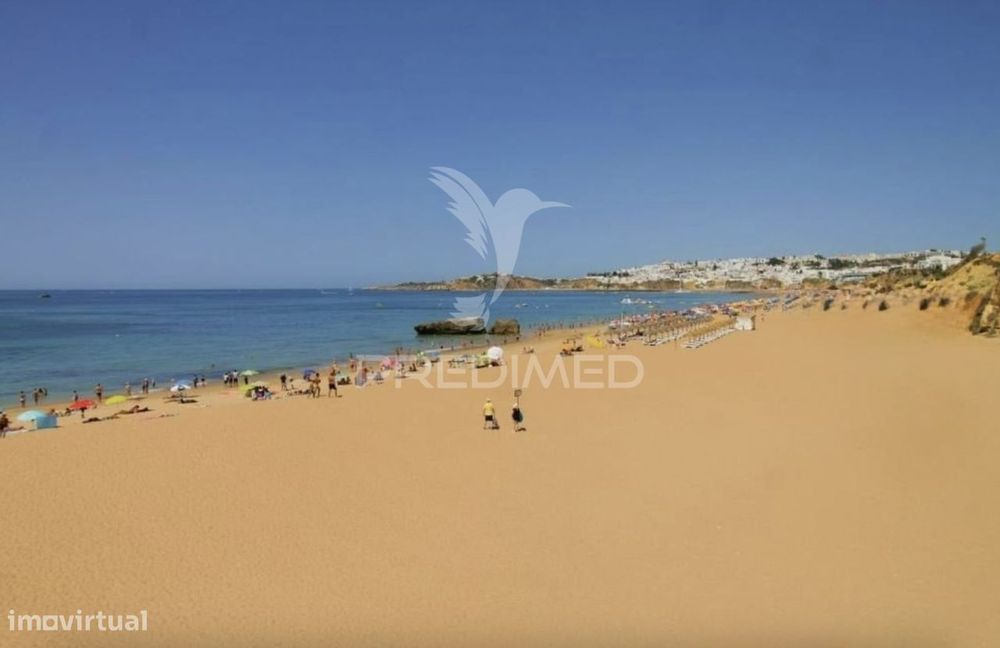 Apartamento T0 com Terraço e Vista Piscina – Luna Club Oceano, Albu...