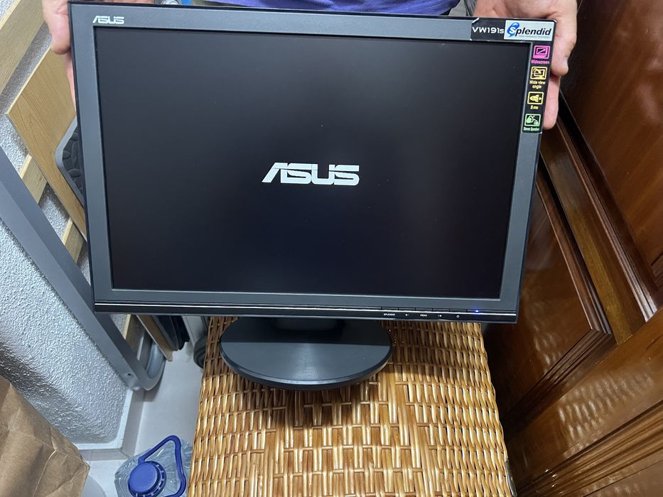 Monitor PC Asus