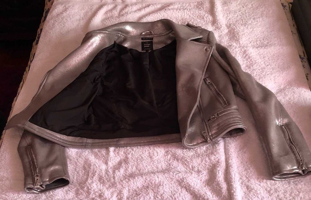 Blusão prateado da Zara