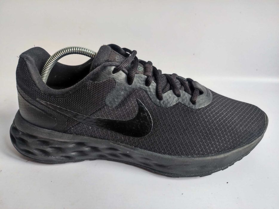 Nike Revolution 6 - Buty do biegania r. 42