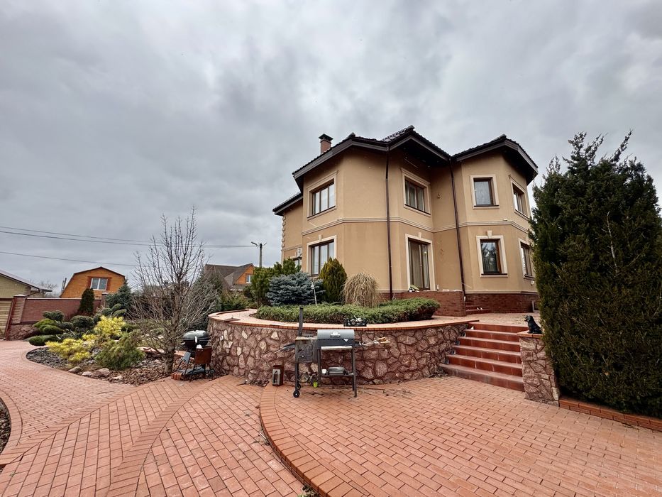 ‼️ Двоповерховий будинок в місті‼️ 5 км до центру!