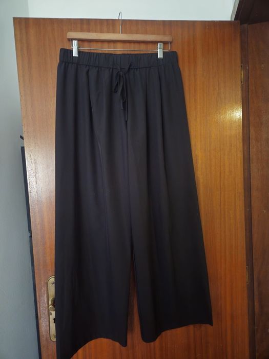 Calça de perna larga