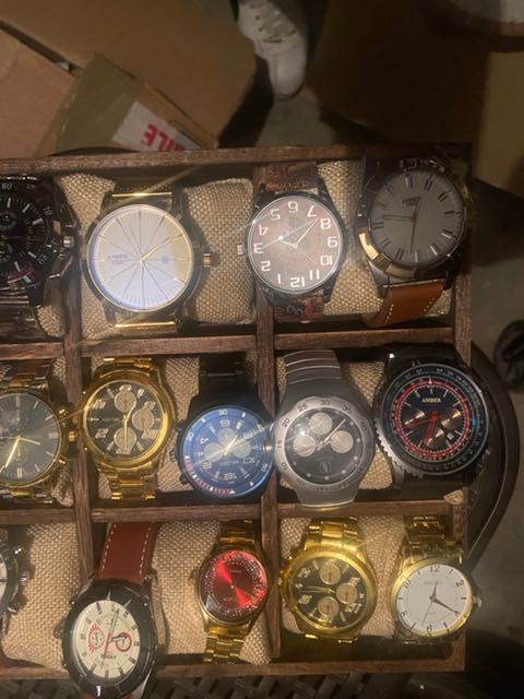 Relógios a pilhas data e mecânico