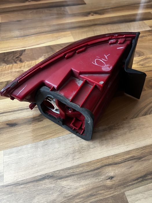 Задние фары, правый оригинальный стоп jetta 6 2012 дорест