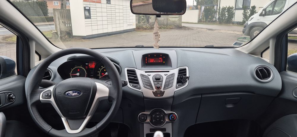 Ford Fiesta 1.25 Benzyna 2008 | Podgrzewana szyba | 2 komplety kół