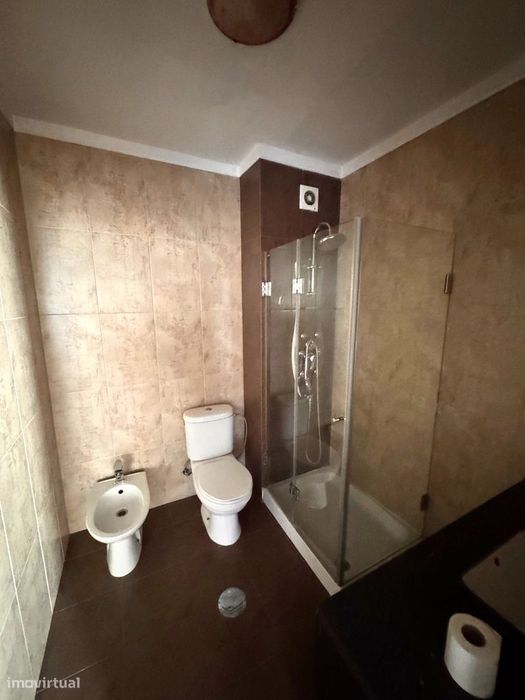 Andar de moradia T3 com garagem, em Ermesinde