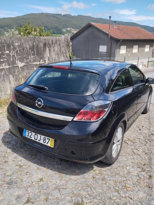 Opel astra Gtc 2007